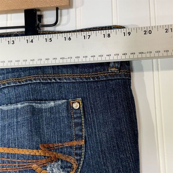 Y2K Mudd Juniors Size 17 Distressed Denim Shorts Low Rise Retro Grunge Festival - Picture 4 of 5